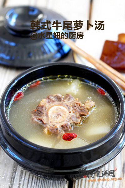 韩式牛尾萝卜汤的做法