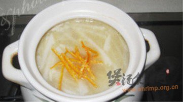 桔皮土鸭萝卜汤的做法