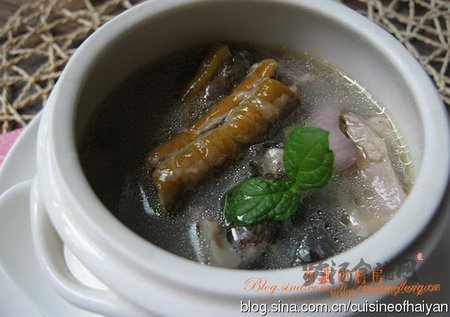 猪肚黄鳝汤的做法