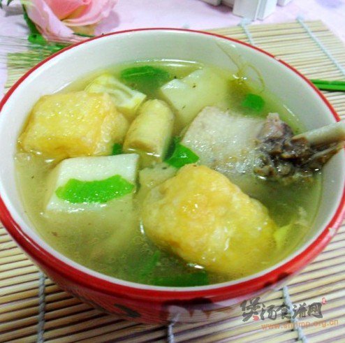 黄芪老鸭笋汤的做法
