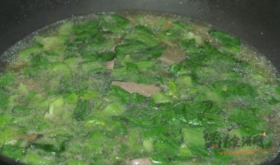 猪肝春菜汤的做法