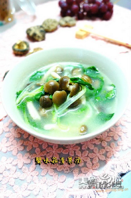 蟹味菇青菜汤的做法