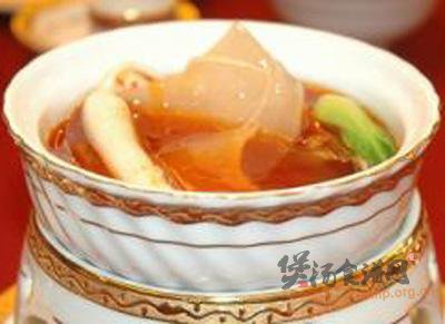 黄瓜土茯苓乌蛇汤的做法