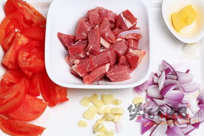 西红柿炖牛肉怎么做的做法