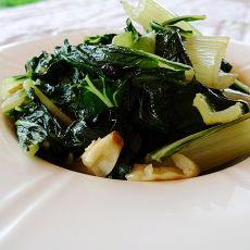 蒜头豆豉炒spinach的做法
