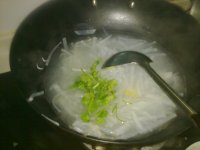 白萝卜丝汤的做法