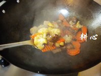 甘笋椰菜炒排骨的做法