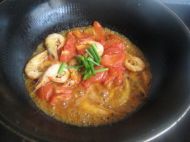 番茄煮海虾的做法