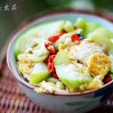 丝瓜焖荷包蛋的做法