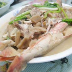 潮汕菜脯焖红角鱼的做法