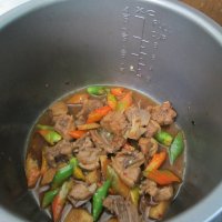电饭锅焖豆豉鸭的做法