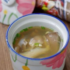 明目鲜蘑猪肝汤的做法