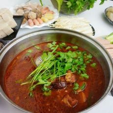 红焖牛肉火锅的做法
