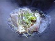 芹菜焖草鱼腩的做法