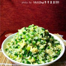韭菜小米炒鸡蛋的做法