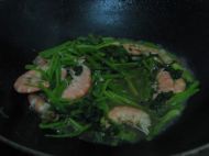 芹菜虾的做法