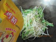 豆芽炒芹菜的做法