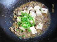 香菇肉末烧豆腐的做法