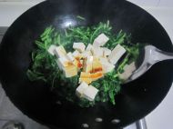 萝卜缨炖豆腐的做法
