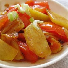 西红柿炒土豆片的做法