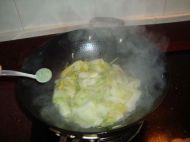 姜丝炒白菜的做法
