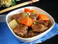 电饭锅版土豆焖鸭的做法
