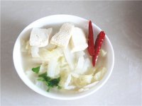 白菜冻豆腐汤的做法