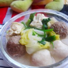 冻豆腐鱼丸炖白菜的做法