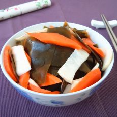 胡萝卜拌海带的做法