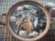 紫菜丸子砂锅煲的做法