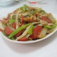 香肠油豆腐白菜丝的做法