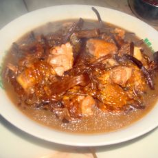 茶树菇炖鸡块的做法