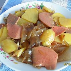 火腿土豆炖粉皮的做法