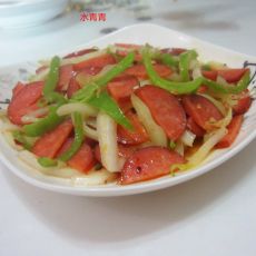 白菜青椒炒火腿的做法