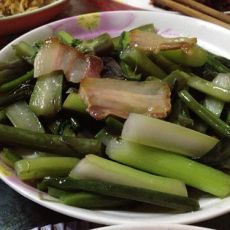 腊肉炒菜苔的做法