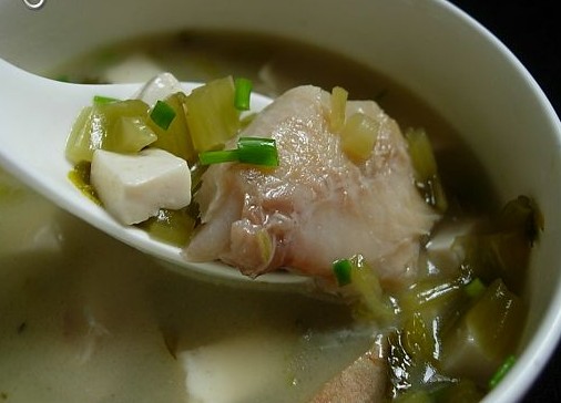 黄鱼雪菜豆腐汤的做法